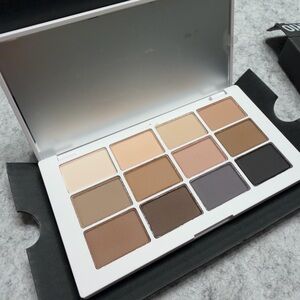 Makeup by Mario Neutral Eyeshadow Palette - Multi-Neutral Shades